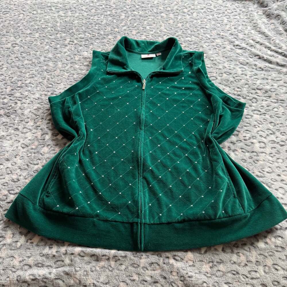 Quacker Factory by Jeanne Bice Green Velour Diamond Quilted Studded Zip Front Ve